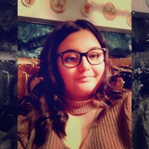 Meet your Posher, Elizabeth